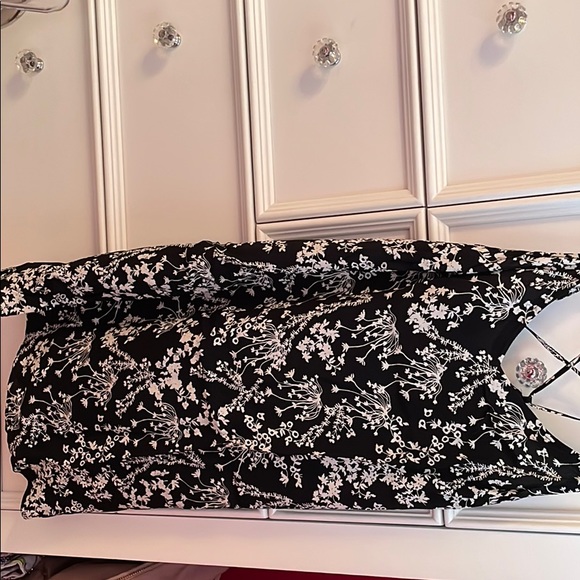 Garage Summer Dress - Picture 2 of 4